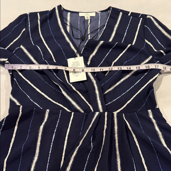 H by Halston Top Navy Striped Women's Size M - Picture 12 of 16